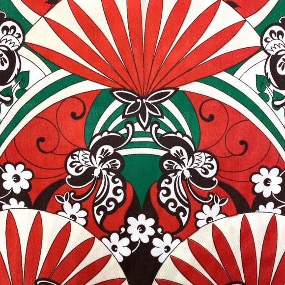 Vintage 70s Groovy Psychedelic Floral Butterfly Sleeveless Top - Picture 2 of 8